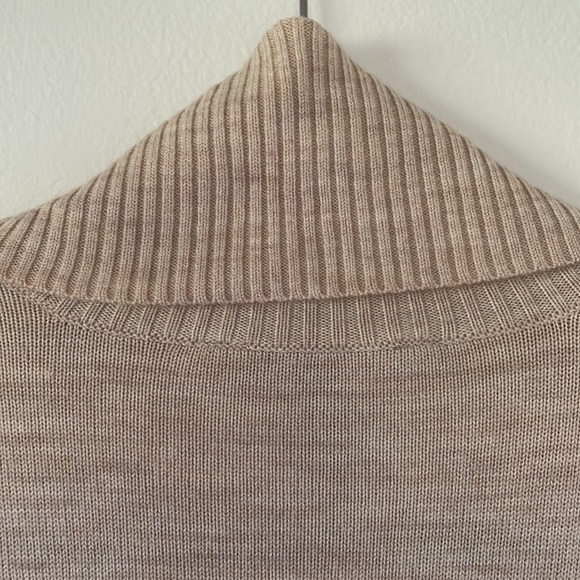 BCBG Max Azria soft wool blend oversized long sweater. Fine knit, zip po… - Picture 13 of 15